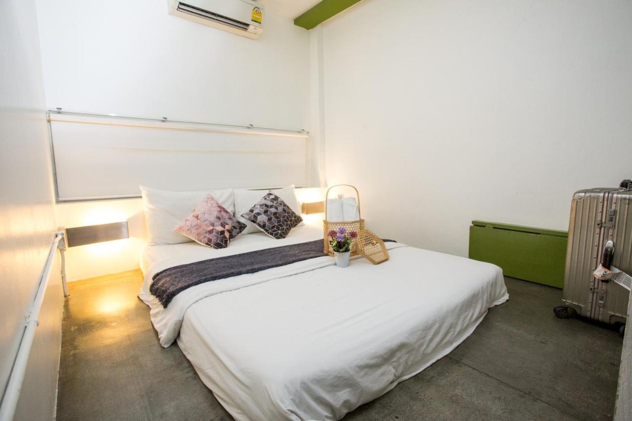 Qilombo Hostel Silom - Hq Bangkok Ngoại thất bức ảnh