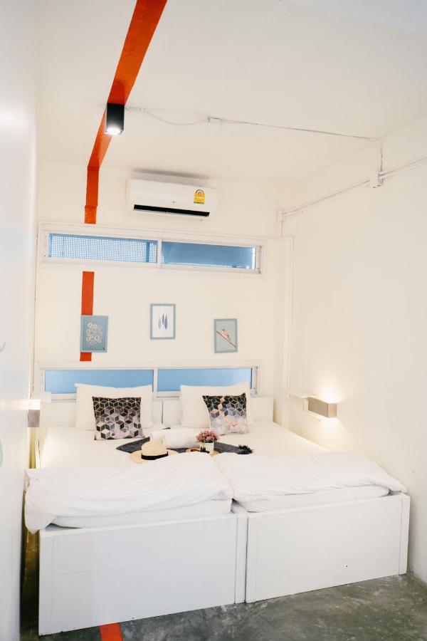 Qilombo Hostel Silom - Hq Bangkok Ngoại thất bức ảnh