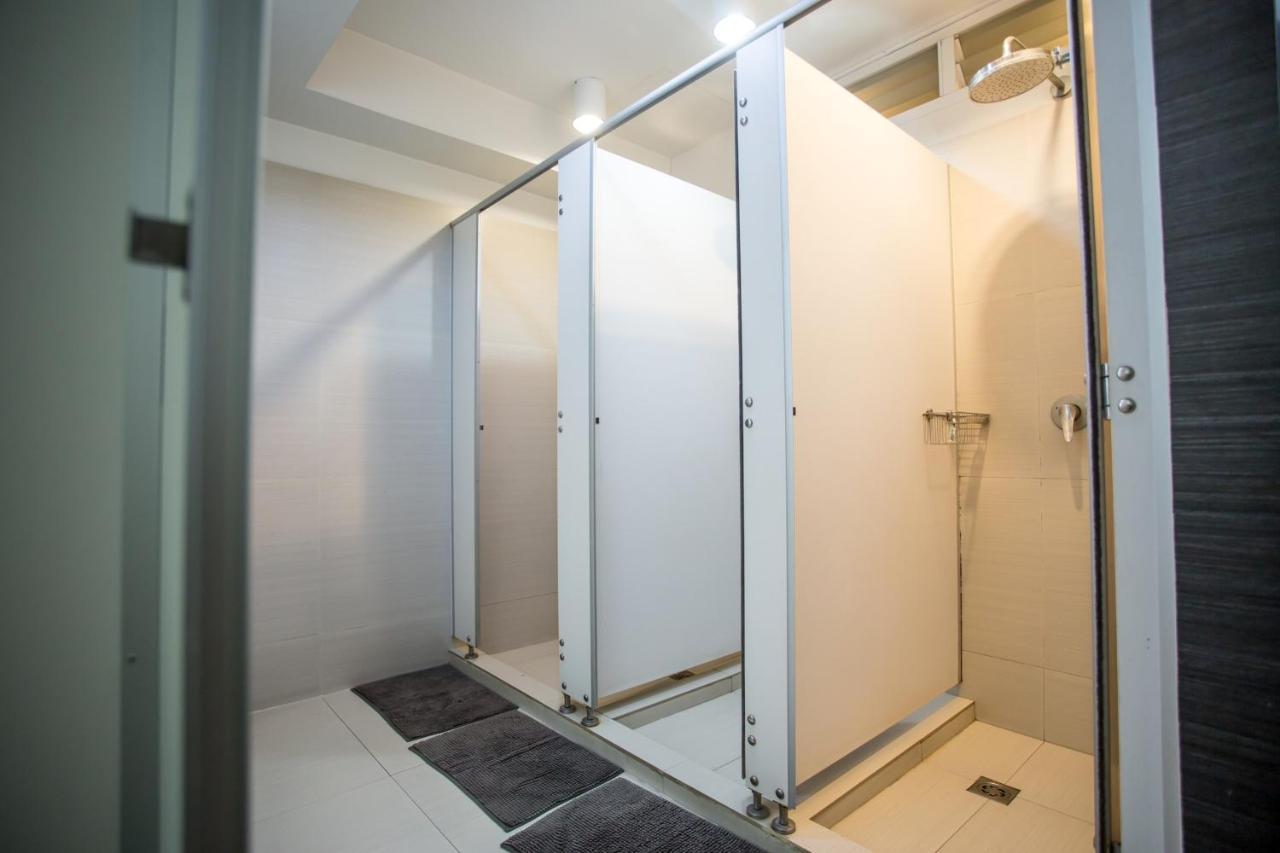 Qilombo Hostel Silom - Hq Bangkok Ngoại thất bức ảnh