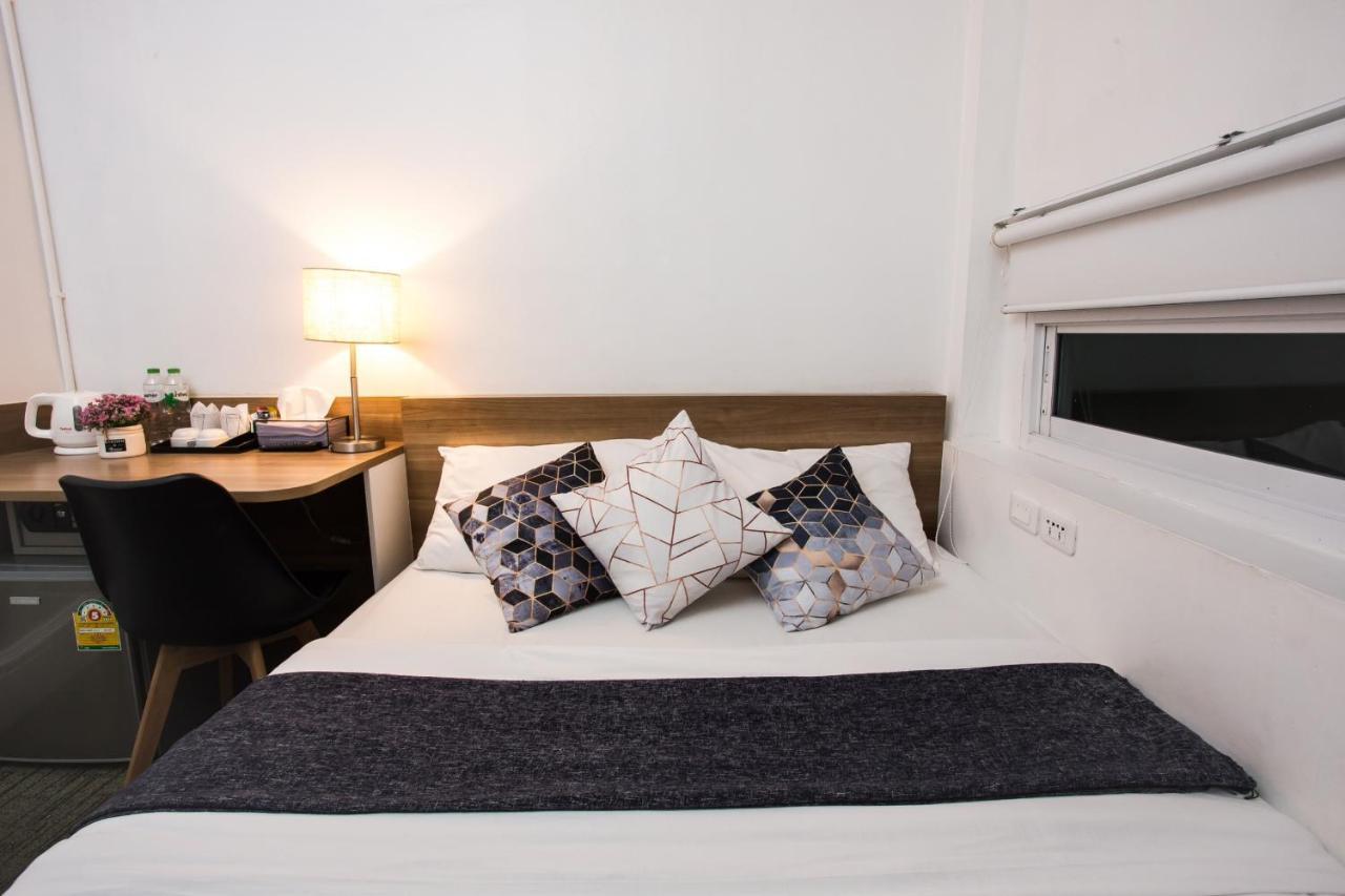 Qilombo Hostel Silom - Hq Bangkok Ngoại thất bức ảnh