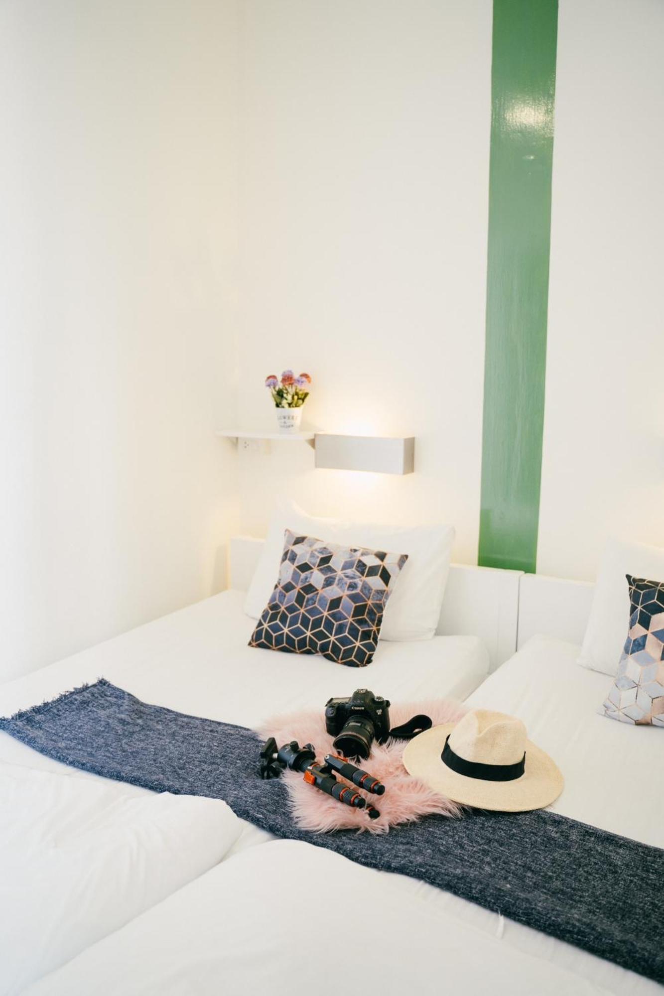 Qilombo Hostel Silom - Hq Bangkok Ngoại thất bức ảnh