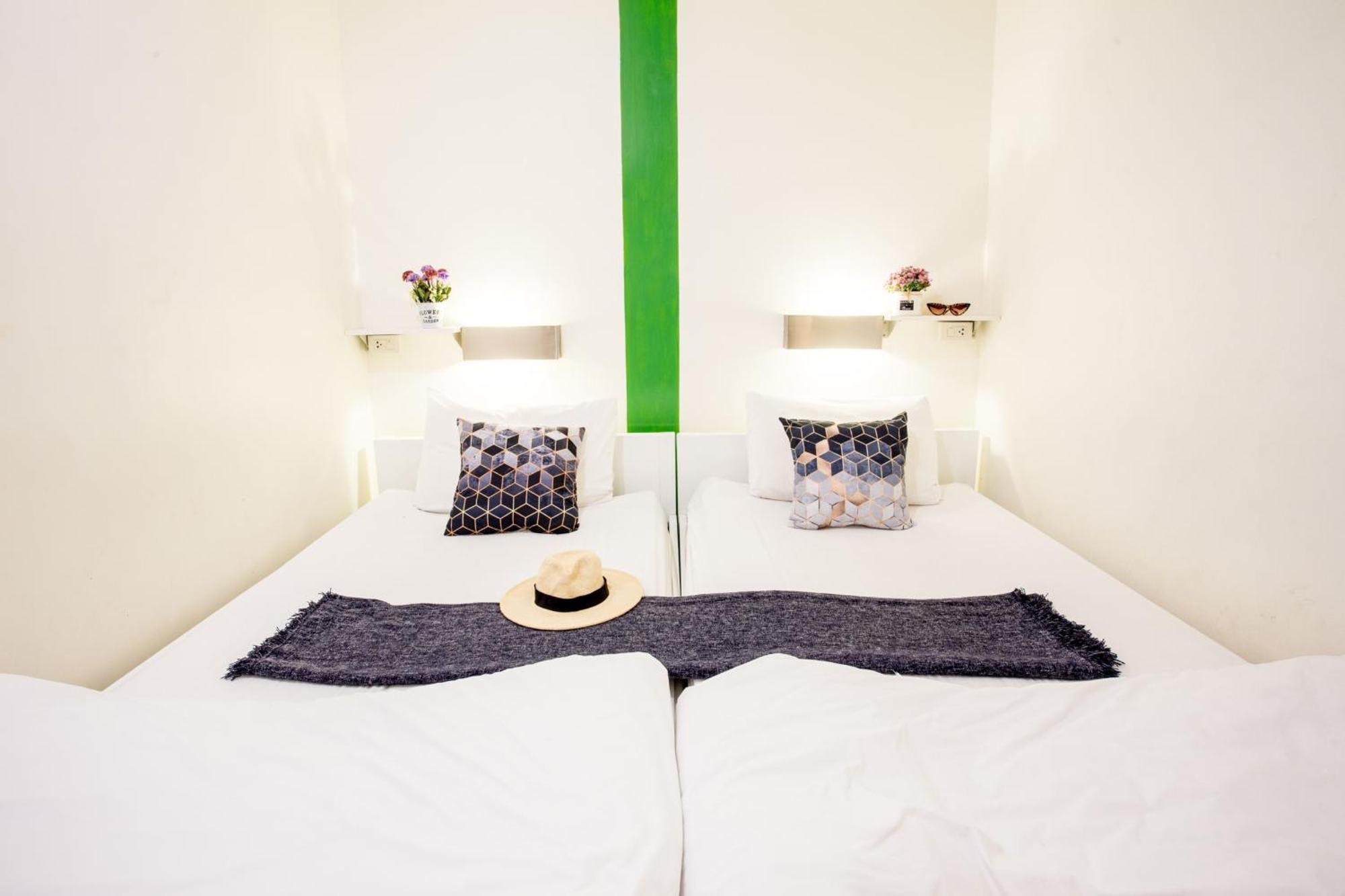Qilombo Hostel Silom - Hq Bangkok Ngoại thất bức ảnh